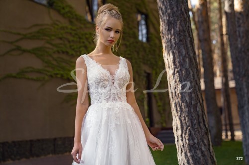 https://www.sposa-lia.com/images/stories/virtuemart/product/372       (2).jpg